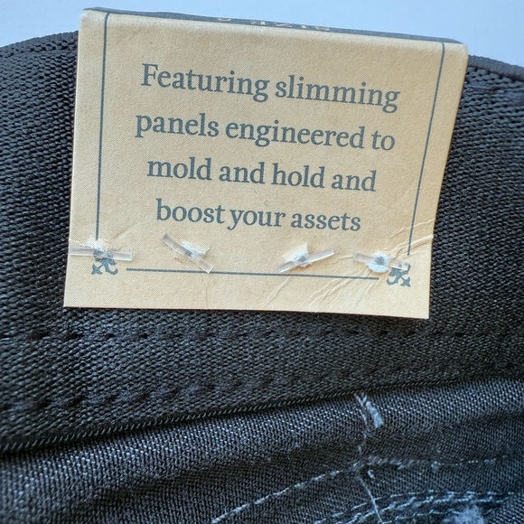 Democracy "Ab" technology Freedom Ankle Length Jeans Size 6 - Picture 13 of 14